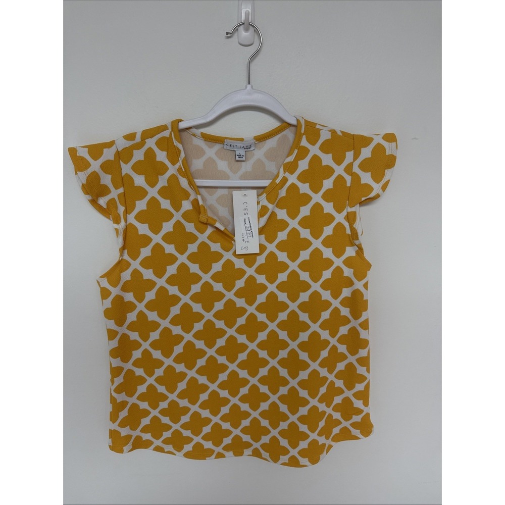 NWT C'est La Vie Yellow Geometric Flutter Sleeve Chic Office Beach Cruise Top L